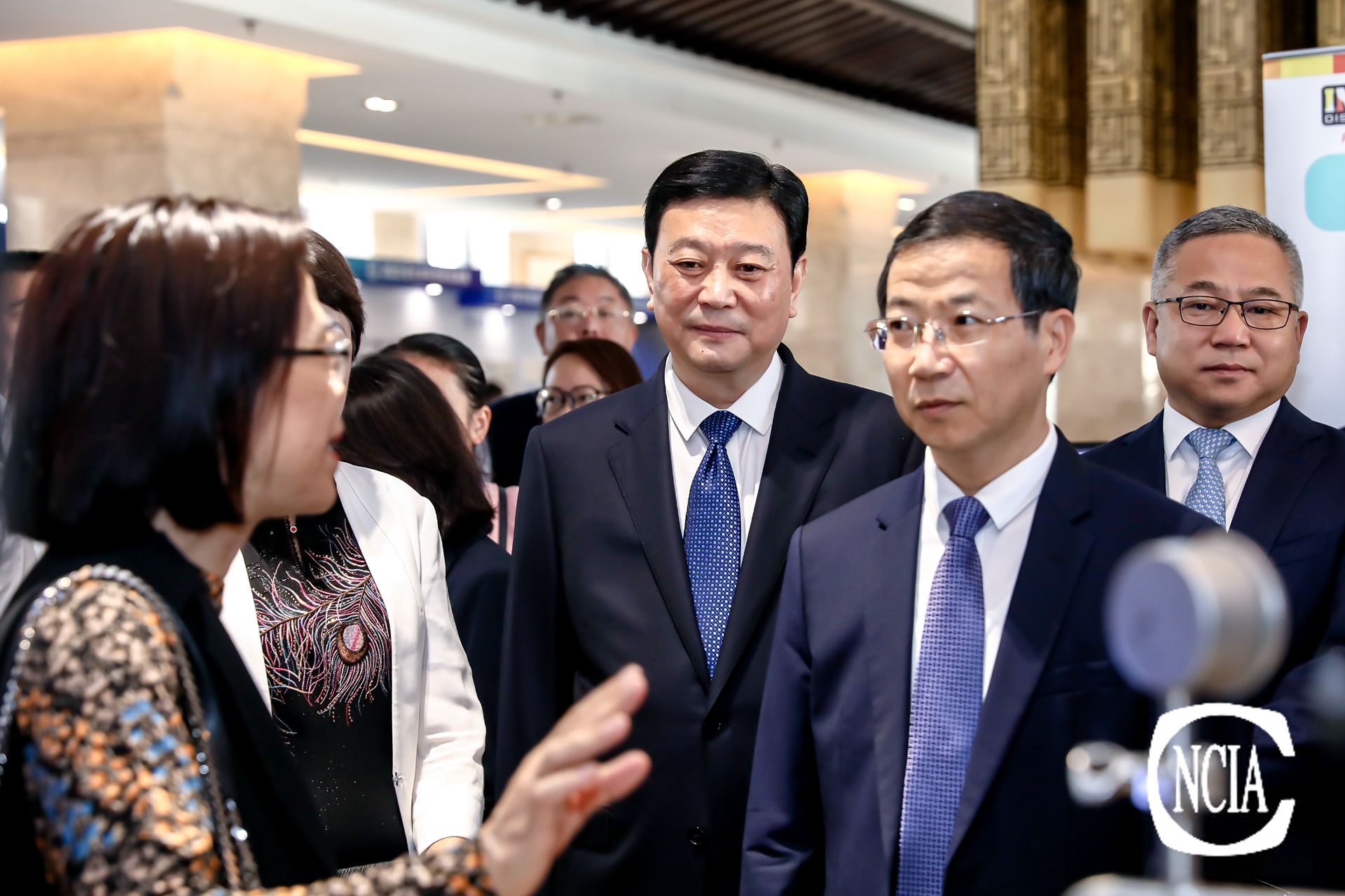 参观涂料创新成果展示