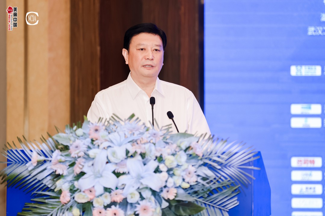 中国涂料工业协会会长刘普军致辞