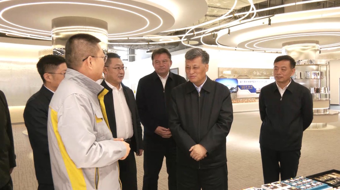 自治區黨委書記馬興瑞