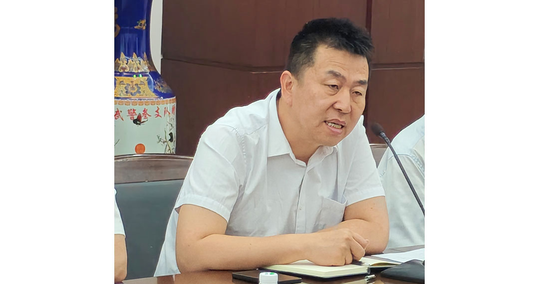 中国涂料工业协会秘书长　刘　杰